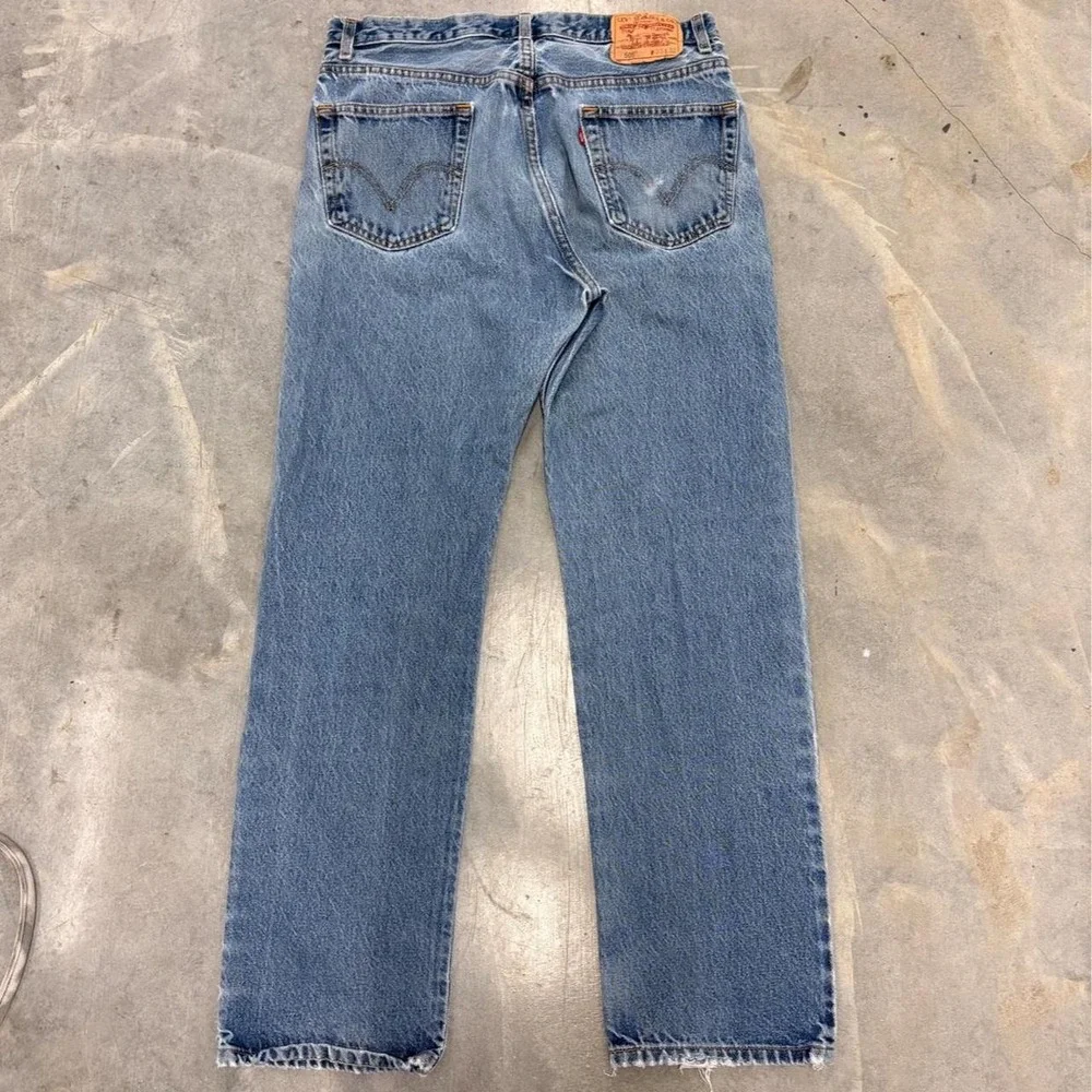 Vintage 2000s Levi's 505 Distressed Regular Fit Straight Leg Jeans